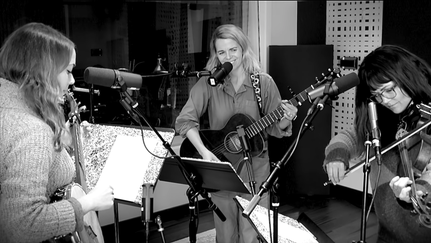 WATCH: I’m With Her Celebrate Dolly Parton, ‘Trio II’ with “Lover’s Return”