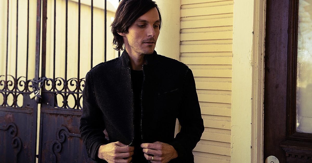 WATCH: Charlie Worsham, “Half Drunk”