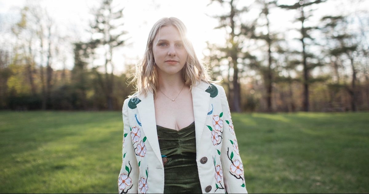 MIXTAPE: Dori Freeman’s Waltzes for Dreamers and Losers in Love