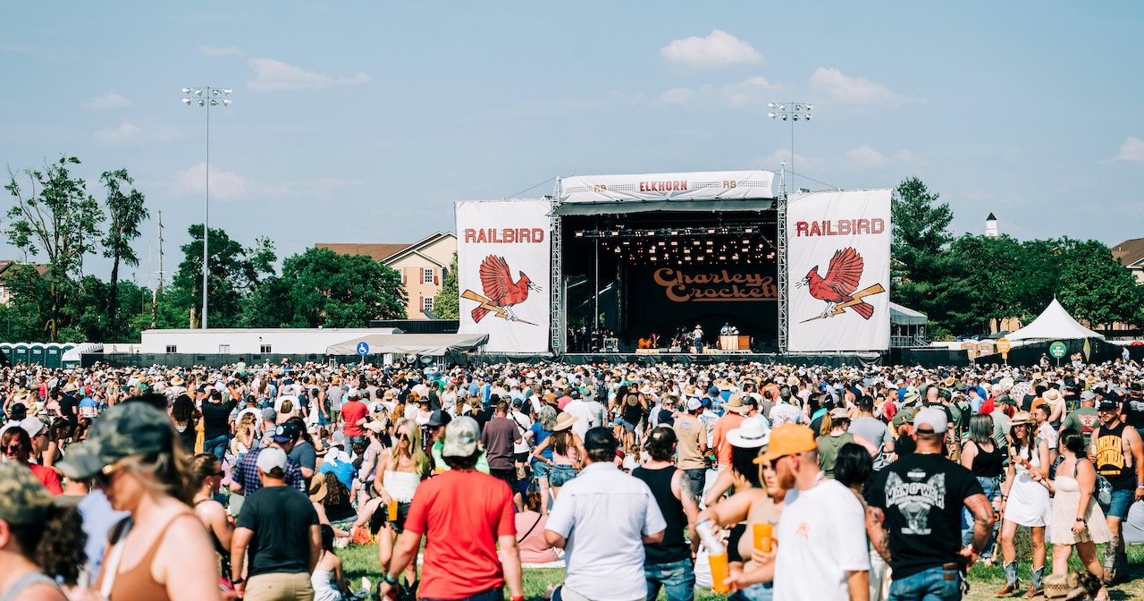 <thrive_headline click tho-post-58201 tho-test-23>See Photos from Lexington, KY’s Railbird Music Festival Featuring Tyler Childers and More</thrive_headline>