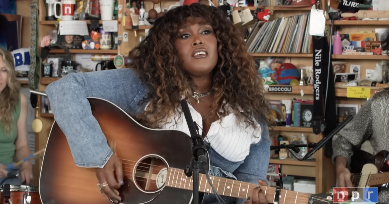 <thrive_headline click tho-post-64468 tho-test-286>Watch Brittney Spencer’s Gorgeous Tiny Desk Concert</thrive_headline>