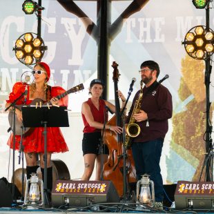 Lindsay Lou joined by the Faux Paws for the Scruggs Sessions on the Foggy Mountain Stage. Photo by Jess Maples.